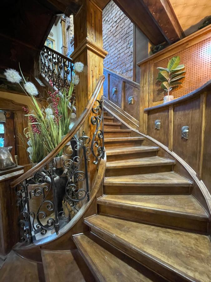 Dworek Oliwski Bed & Breakfast Gdansk Exterior photo