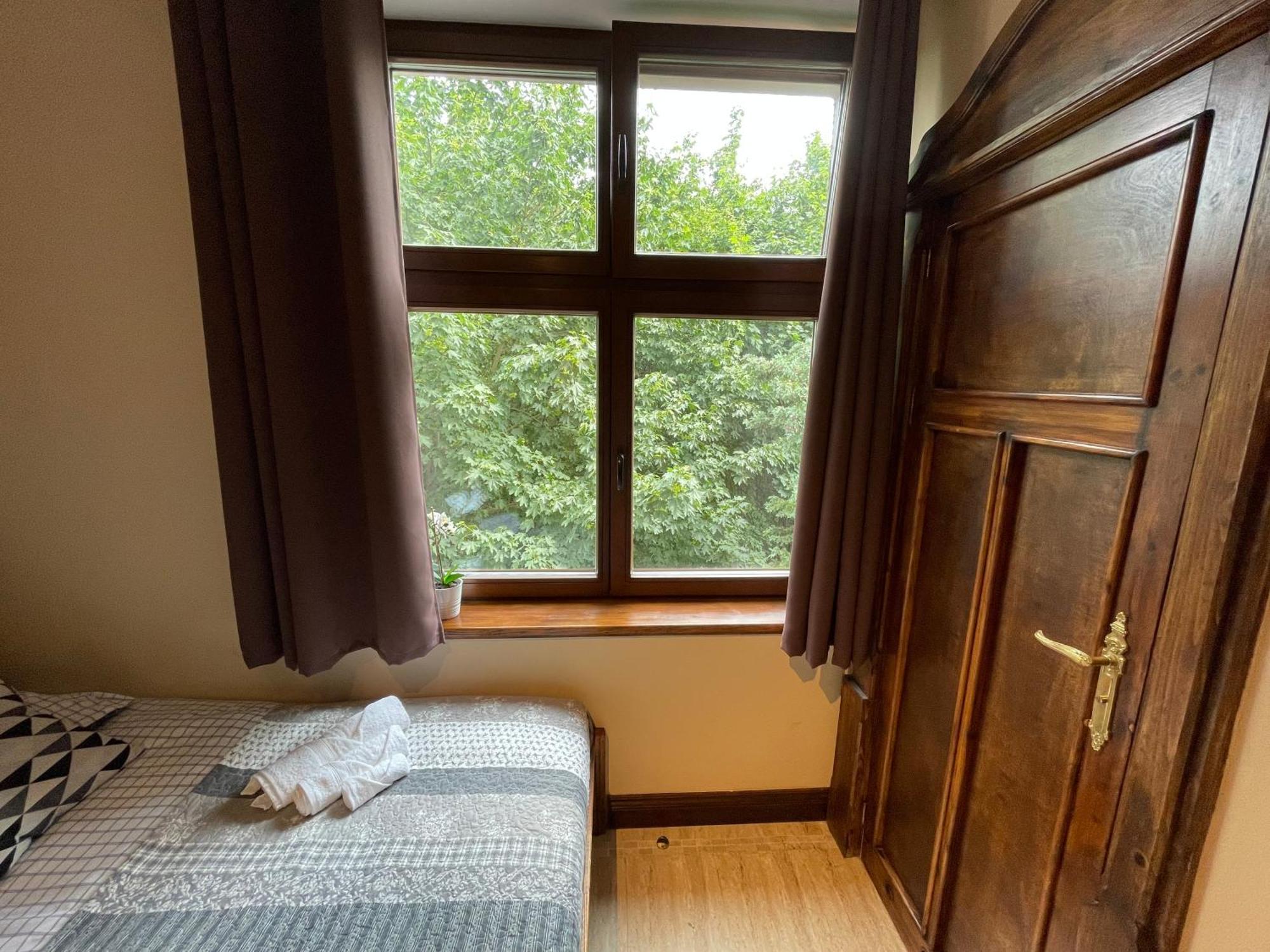 Dworek Oliwski Bed & Breakfast Gdansk Exterior photo