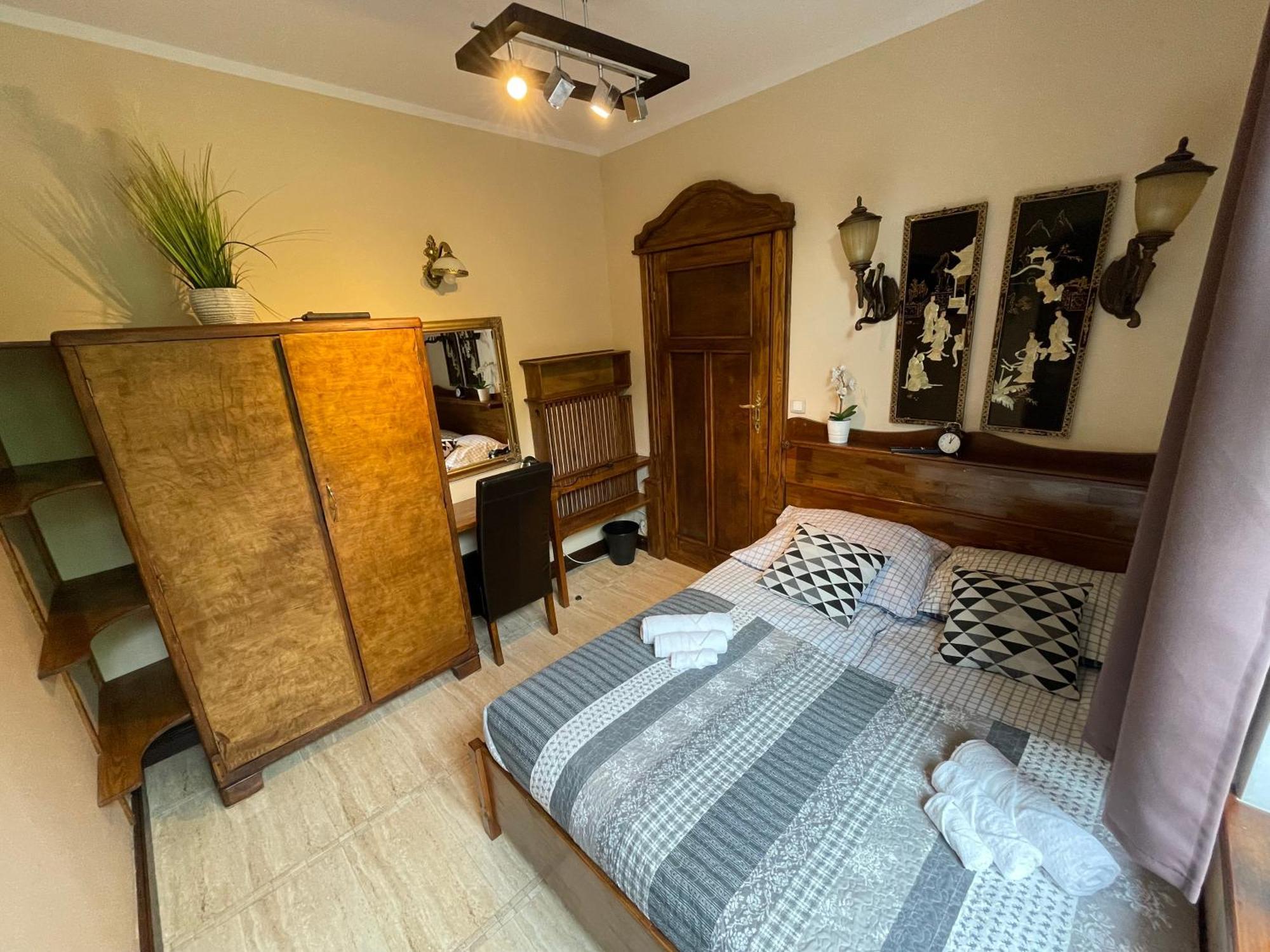Dworek Oliwski Bed & Breakfast Gdansk Exterior photo