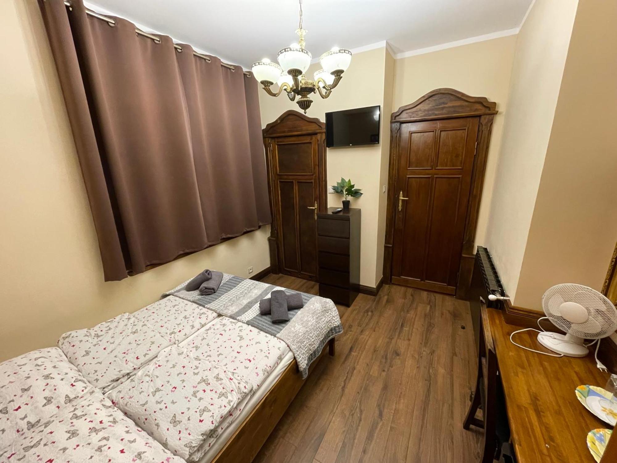 Dworek Oliwski Bed & Breakfast Gdansk Exterior photo